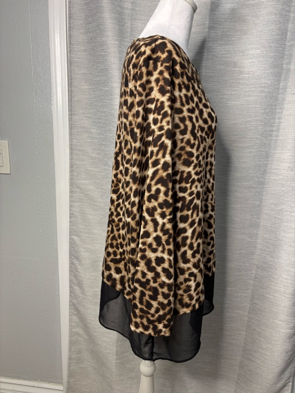 Leopard Print Layered Hem Blouse - Brown - Picture 4 of 6